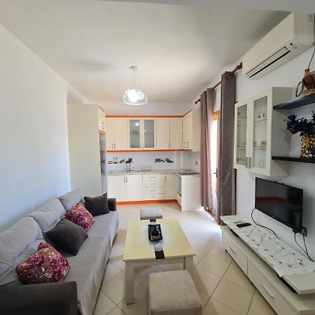 Guesthouse Emanuel Ksamil Bagian luar foto
